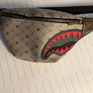 SprayGround Fifth Avenue Savvy Crossbody